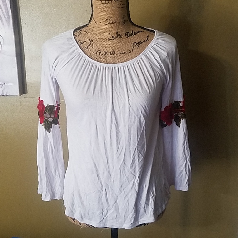 NWT cute white top